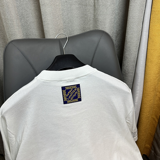 ルイヴィトン アルファベットサラウンド袖口半袖Tシャツ