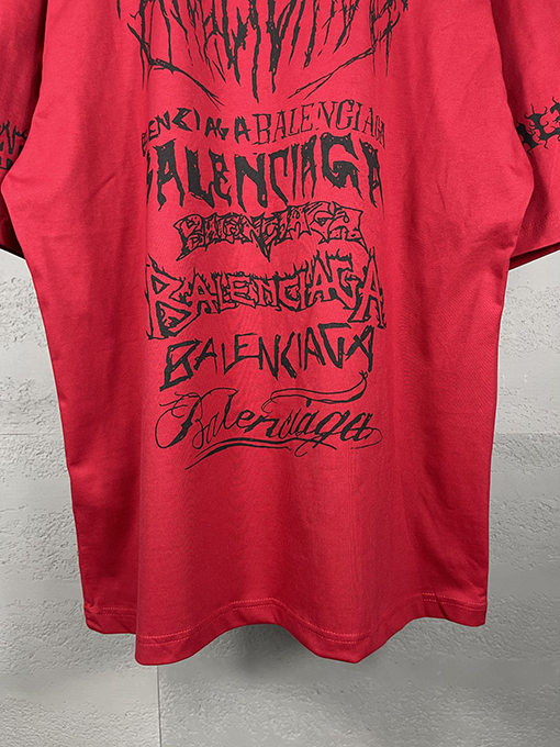 バレンシアガ   ドラゴンイヤー限定プリント半袖Tシャツ