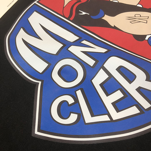 モンクレールスーパーコピー プリントロゴ半袖Tシャツ