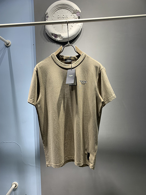 フェンディスーパーコピー 砂を炒めて水を洗う半袖Tシャツ