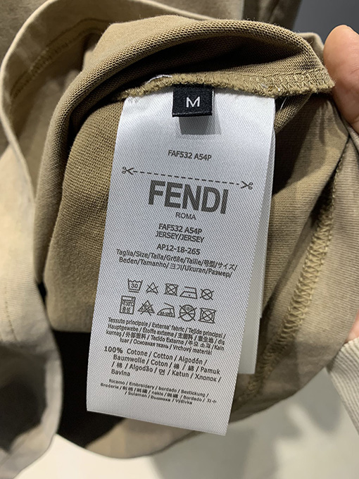 フェンディスーパーコピー 砂を炒めて水を洗う半袖Tシャツ