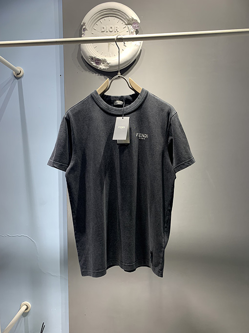 フェンディスーパーコピー 砂を炒めて水を洗う半袖Tシャツ