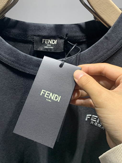 フェンディスーパーコピー 砂を炒めて水を洗う半袖Tシャツ