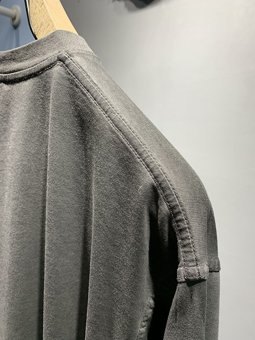 バーバリー 塩を炒めて水を洗って古い半袖Tシャツを作る