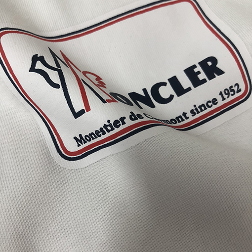 モンクレール ロゴプリントデザイン半袖Tシャツ