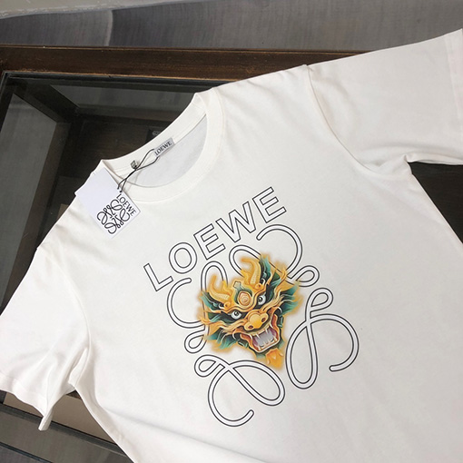 ロエベ 新しいドラゴン年のロゴ半袖Tシャツ
