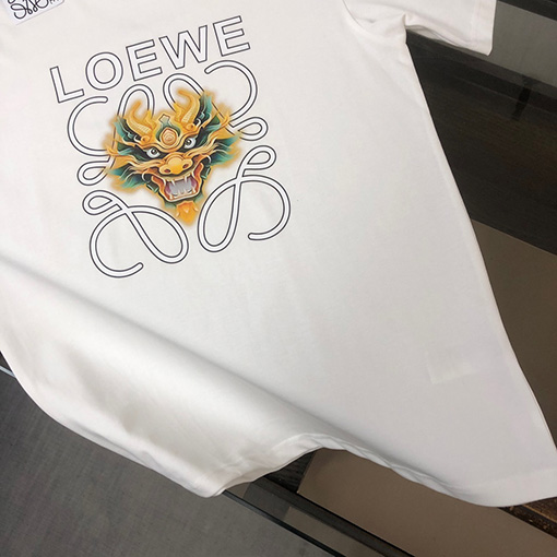 ロエベ 新しいドラゴン年のロゴ半袖Tシャツ
