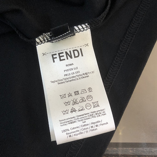 フェンディコピー  胸の前の楽しいロゴ半袖Tシャツ