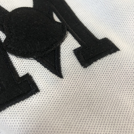 モンクレール ロゴ刺繍ロゴ柄半袖Tシャツ