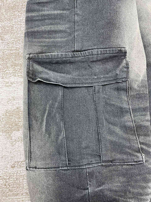 アミリ ボタンフライ ストレートフィットデニムパンツ