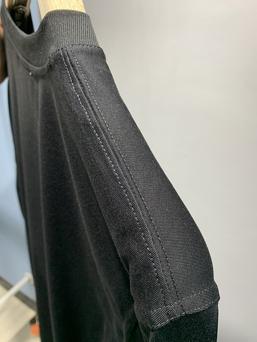 バーバリー ドラゴンイヤー刺繍半袖Tシャツ