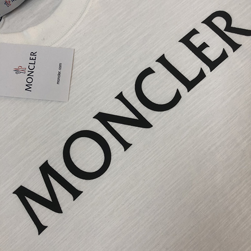 モンクレール アルファベットプリントロゴ半袖Tシャツ