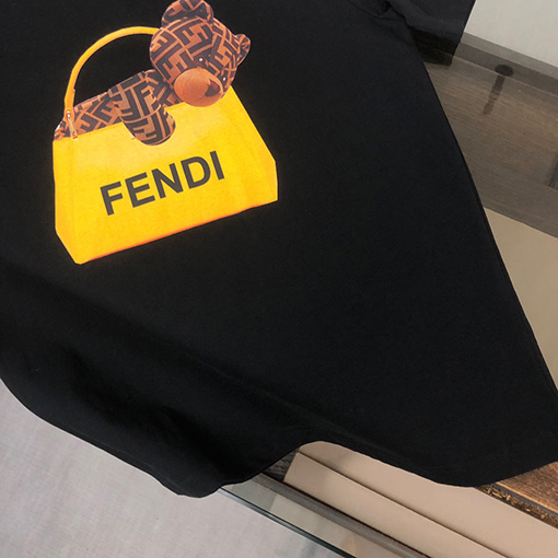 フェンディ 楽しいくまのプリントデザイン半袖Tシャツ