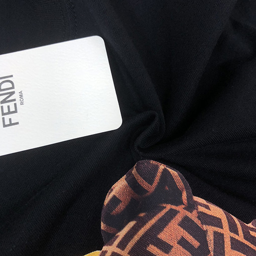 フェンディ 楽しいくまのプリントデザイン半袖Tシャツ
