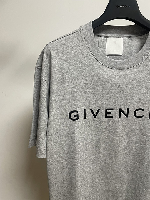ジバンシイ   クラシックアルファベット半袖Tシャツ