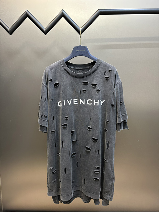 ジバンシイ 穴が開いた二重偽二枚半袖Tシャツ