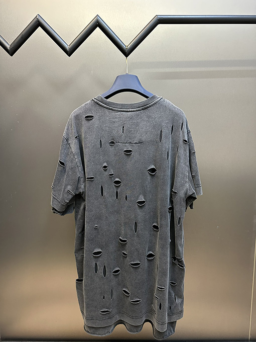 ジバンシイ 穴が開いた二重偽二枚半袖Tシャツ