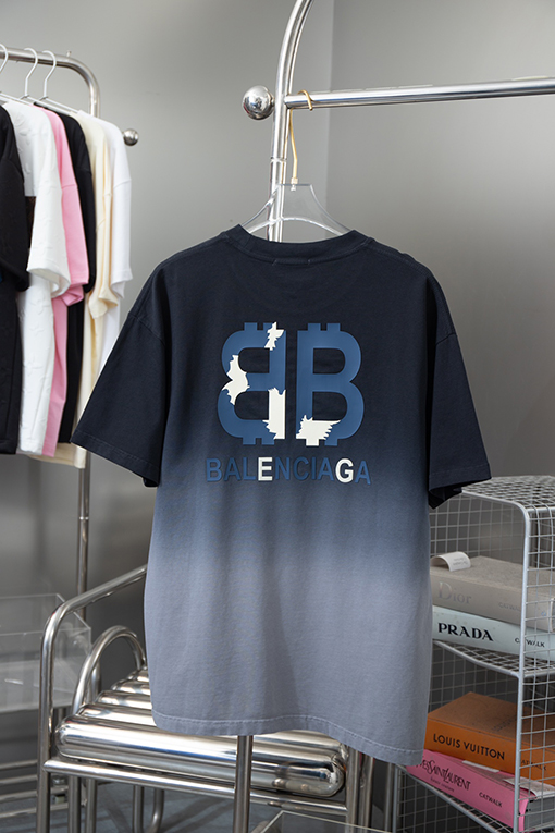 バレンシアガ   新しいクラシックロゴデザイン半袖Tシャツ