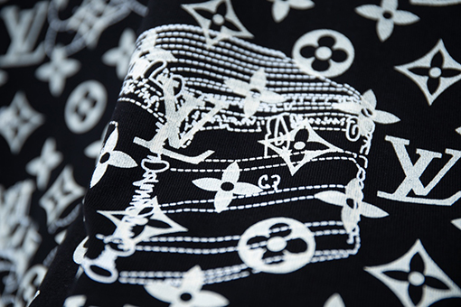 ルイヴィトンコピー   モノグラムプリント半袖Tシャツ