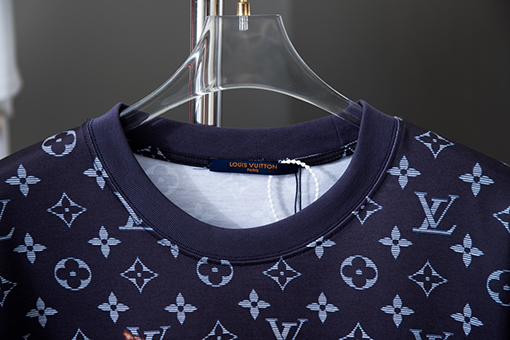 ルイヴィトン モノグラムプリント半袖Tシャツ