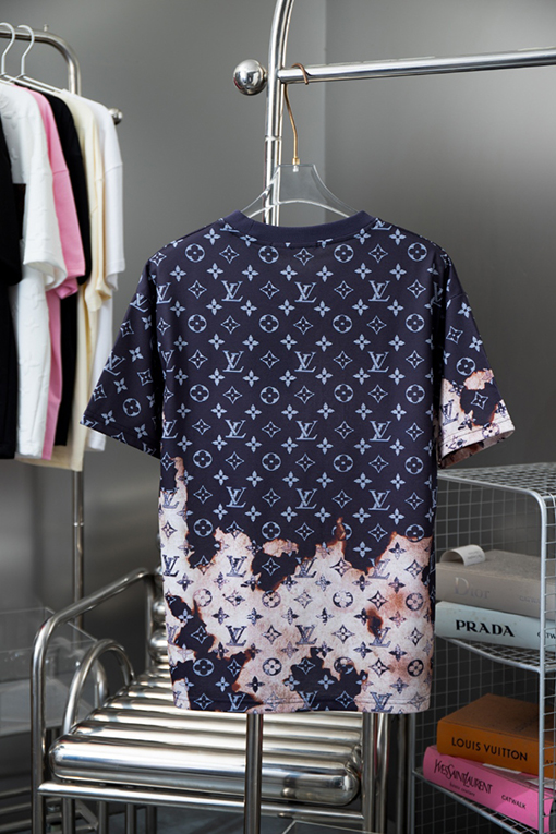 ルイヴィトン モノグラムプリント半袖Tシャツ