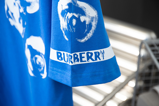 バーバリー ブルーローズシリーズ半袖Tシャツ