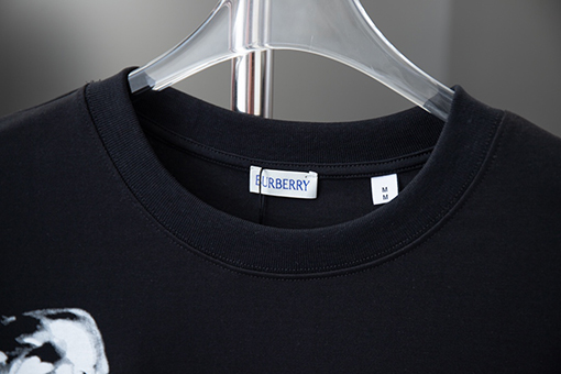 バーバリー ブルーローズシリーズ半袖Tシャツ