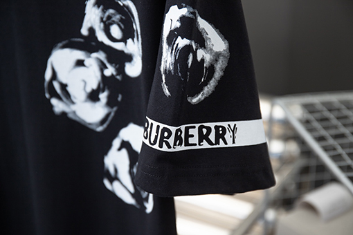 バーバリー ブルーローズシリーズ半袖Tシャツ
