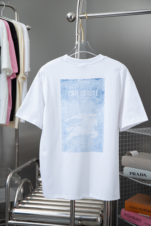 バーバリーコピー バック プリント半袖Tシャツ
