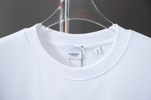 バーバリーコピー バック プリント半袖Tシャツ