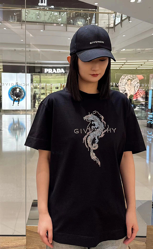 ジバンシイ  ドラゴン年ラインストーン図半袖Tシャツ