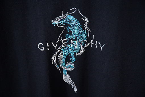 ジバンシイ  ドラゴン年ラインストーン図半袖Tシャツ
