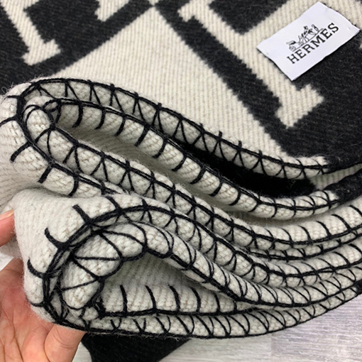 エルメス  両面刺繍ブランケット