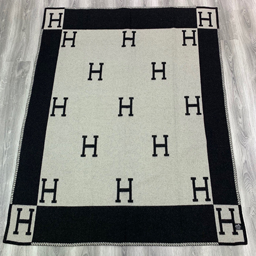 エルメス  両面刺繍ブランケット