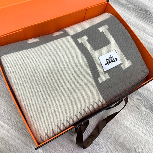 エルメス  両面刺繍ブランケット