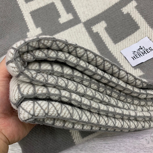 エルメス  両面刺繍ブランケット