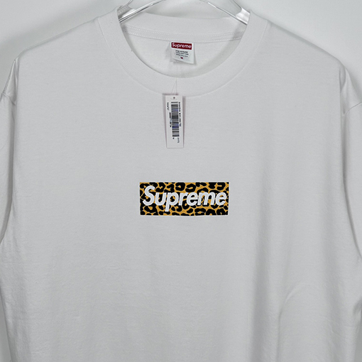 シュプリームスーパーコピー レオパード柄半袖Tシャツ