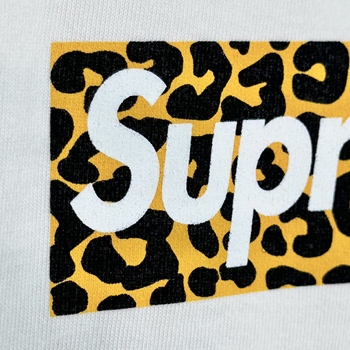 シュプリームスーパーコピー レオパード柄半袖Tシャツ