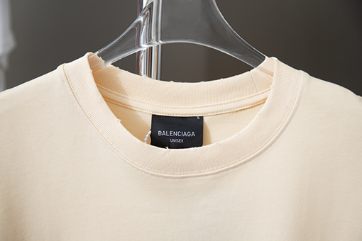 バレンシアガ 前後プリント半袖Tシャツ