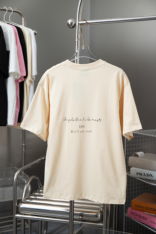 バレンシアガ 前後プリント半袖Tシャツ