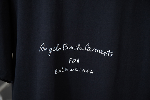 バレンシアガ  前後プリント半袖Tシャツ