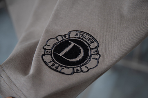 ディオール アルファベットロゴパターン刺繍ベルベット半袖Tシャツ