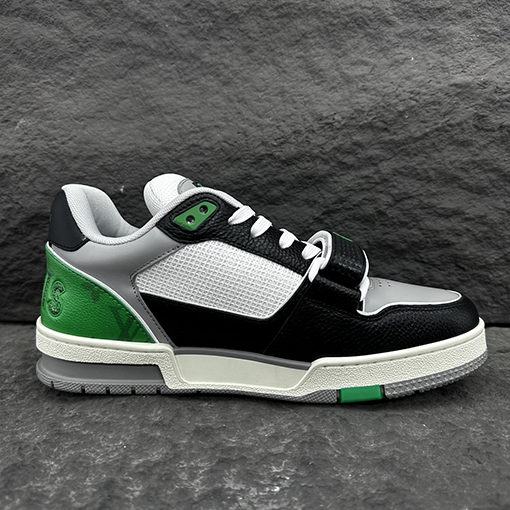 ルイヴィトン Louis V TRAINERマジックテープシリーズ新色スニーカー