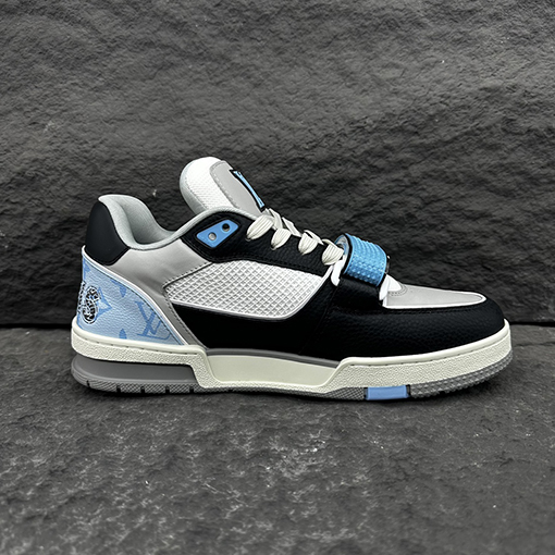 ルイヴィトン  Louis V TRAINERマジックテープシリーズ新色マリンブルースニーカー