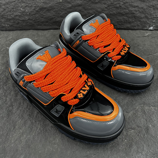 ルイヴィトン Trainer Maxi  シリーズ新色スニーカー