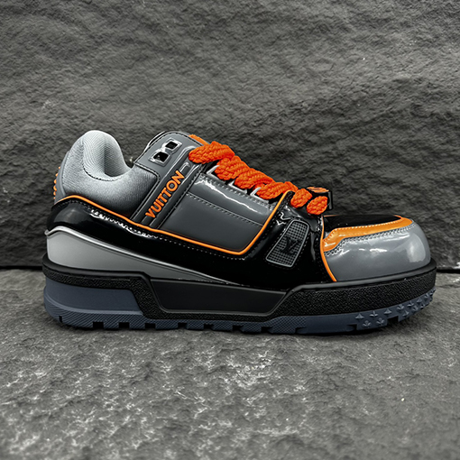 ルイヴィトン Trainer Maxi  シリーズ新色スニーカー
