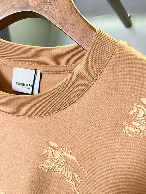 バーバリー アートナイトロゴフルフラワーコットン半袖Tシャツ
