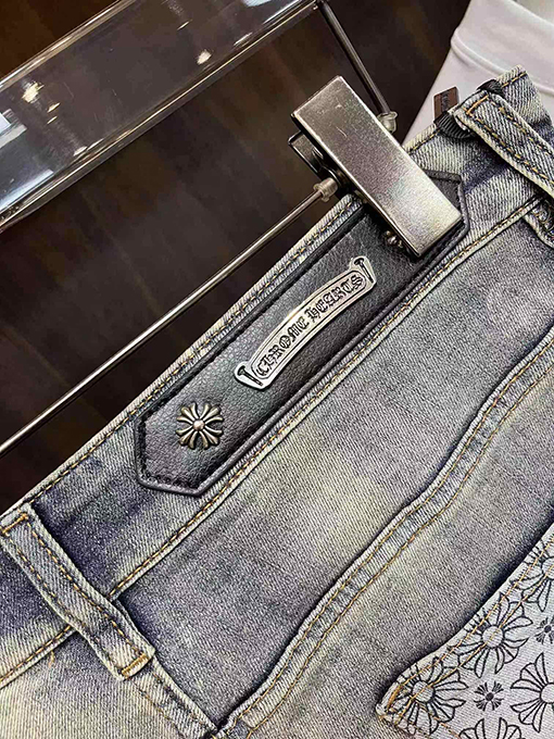 クロムハーツスーパーコピー 小さなストレートジーンズ