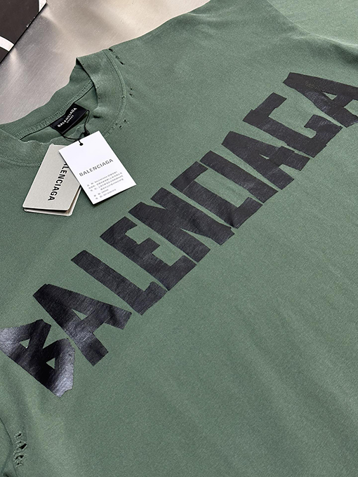 バレンシアガ   ゴムとアルファベットの半袖Tシャツ