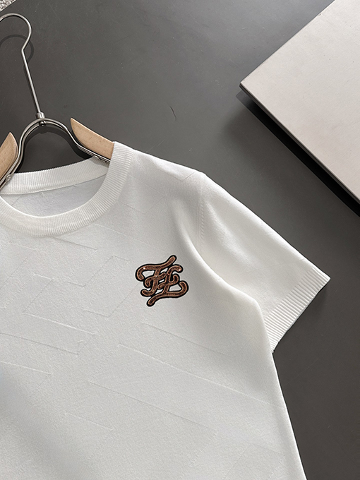 フェンディスーパーコピー   ラペル半袖Tシャツ